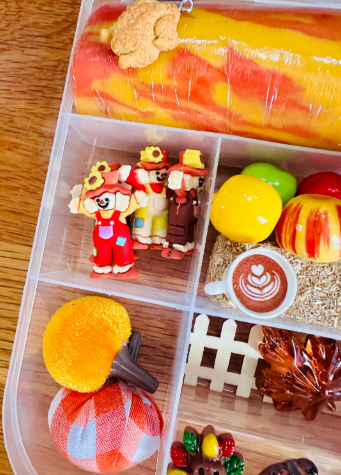 Autumn/Fall Thanksgiving Playdough Sensory Kit