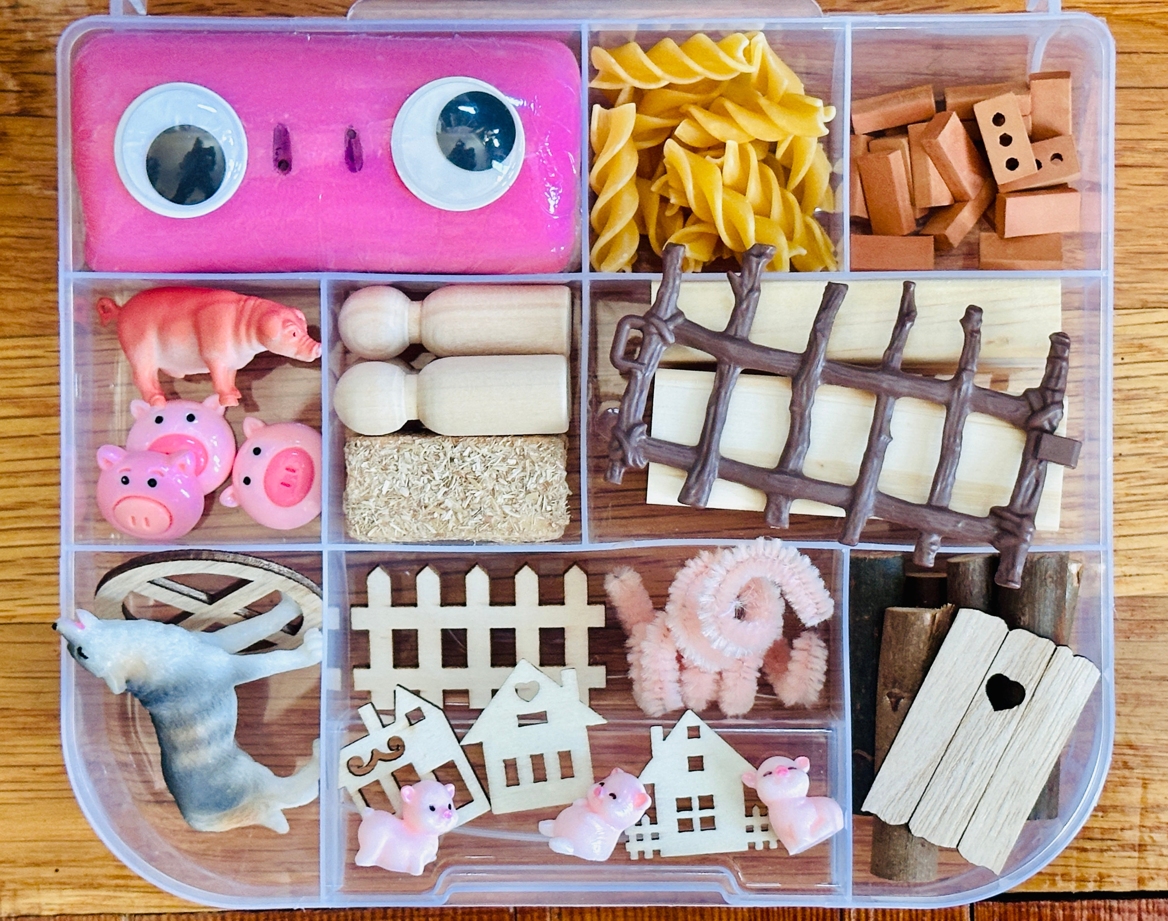 Three Little Pigs Playdough Sensory Kit
