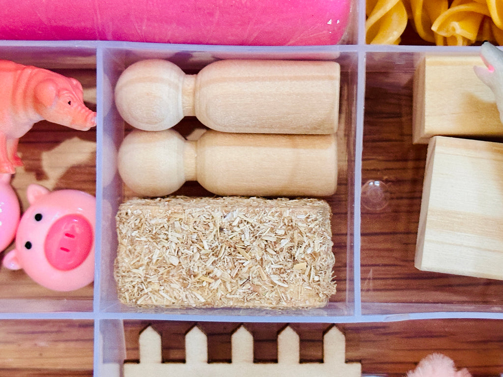 Three Little Pigs Playdough Sensory Kit