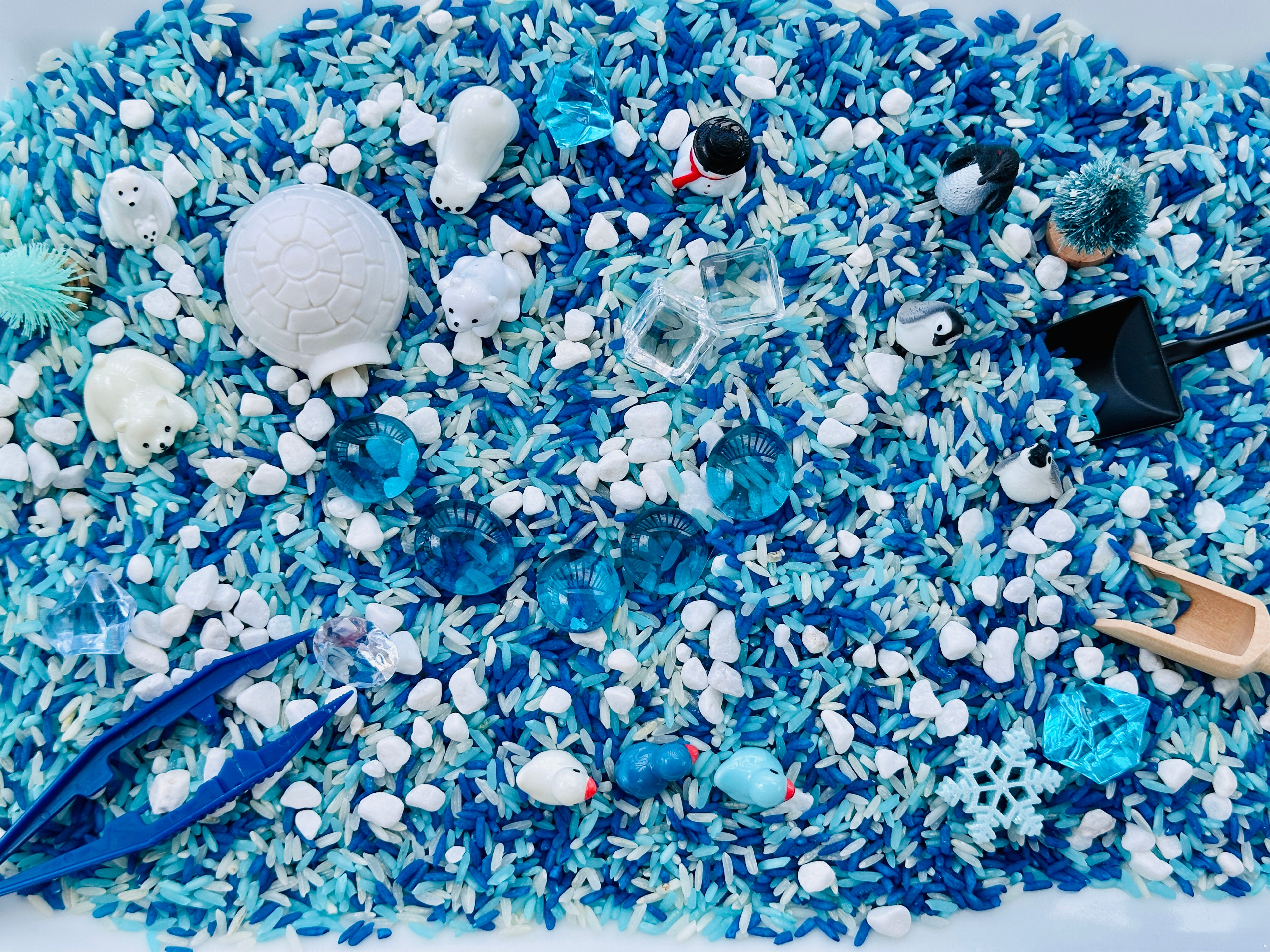 Arctic Winter Loose Parts & Rice Sensory Bin Kit