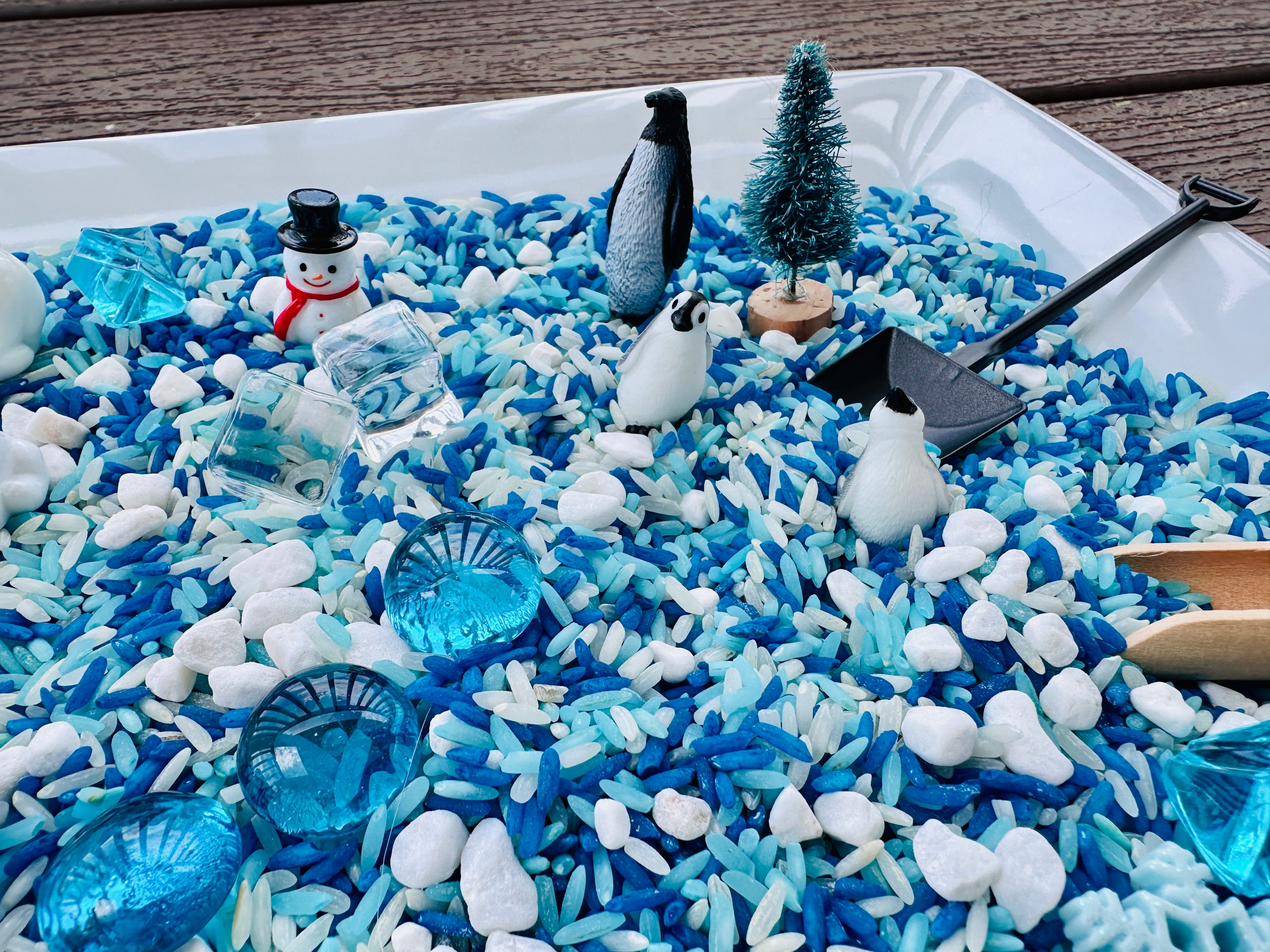 Arctic Winter Loose Parts & Rice Sensory Bin Kit