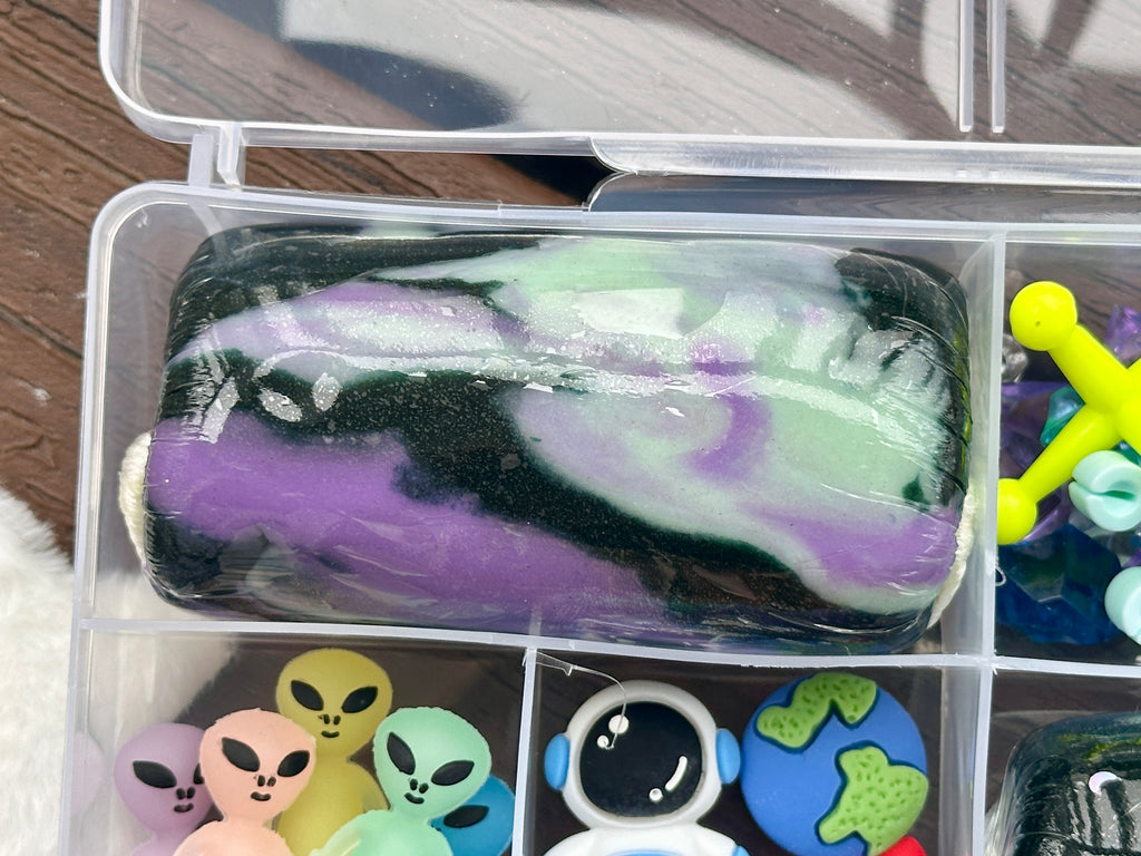 Space/Alien Playdough Sensory Kit