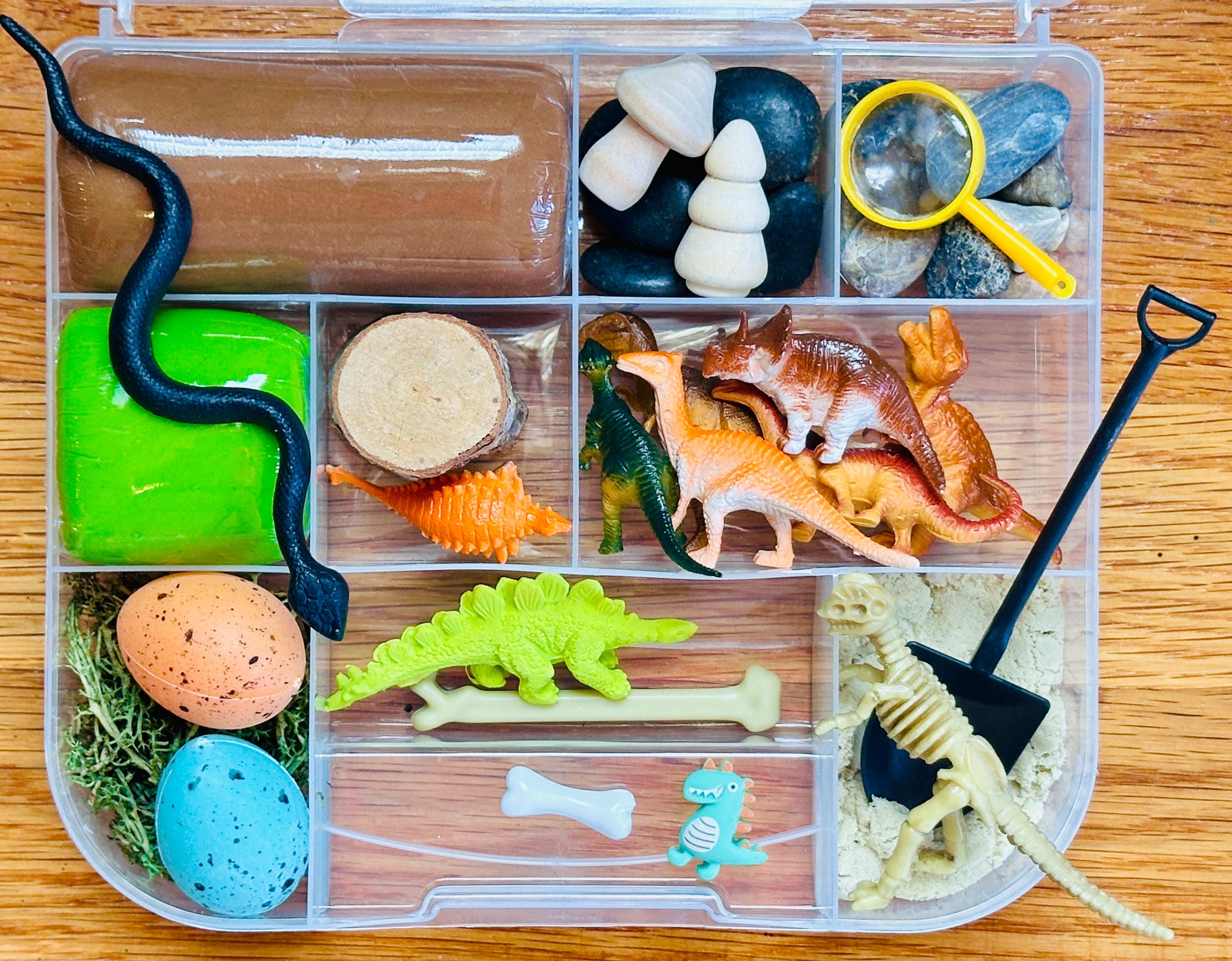 Dinosaur Playdough Sensory Kit